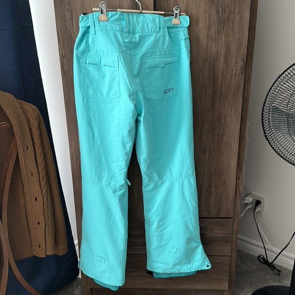 Roxy ski pants. Beautiful teal colour. - Picture 5 of 8